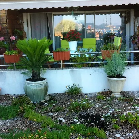 Moderne Avec Vue Sur La Mer A - 40 M² Διαμέρισμα *